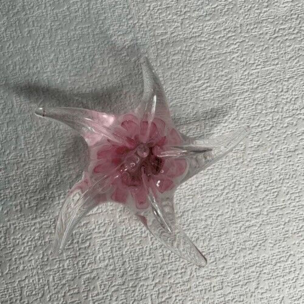 Dynasty Gallery Pink/Clear Sealife Starfish Glass Figurine Paperweight H2" X D5"